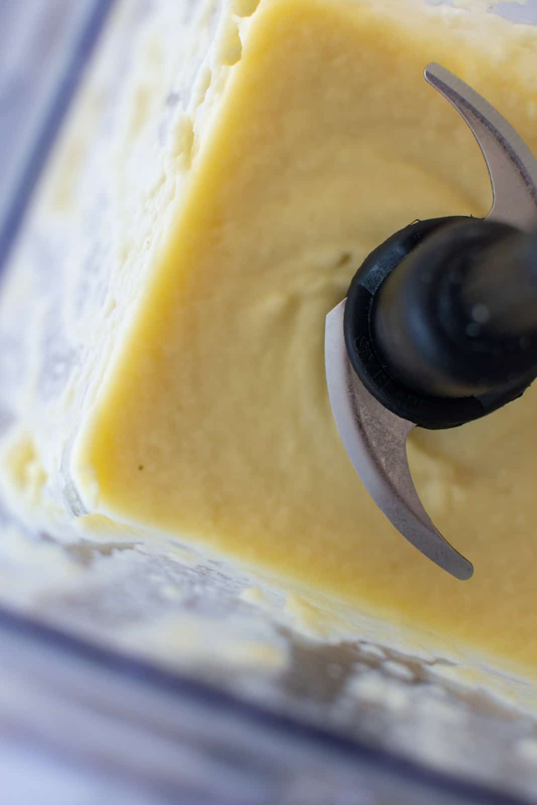 sikly cauliflower puree in a blender
